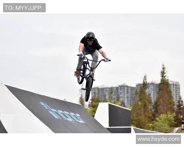 杭州滑板队在极限运动联赛中以86分稳居积分榜首位 杭州滑板队在极限运动联赛中以86分稳居积分榜首位