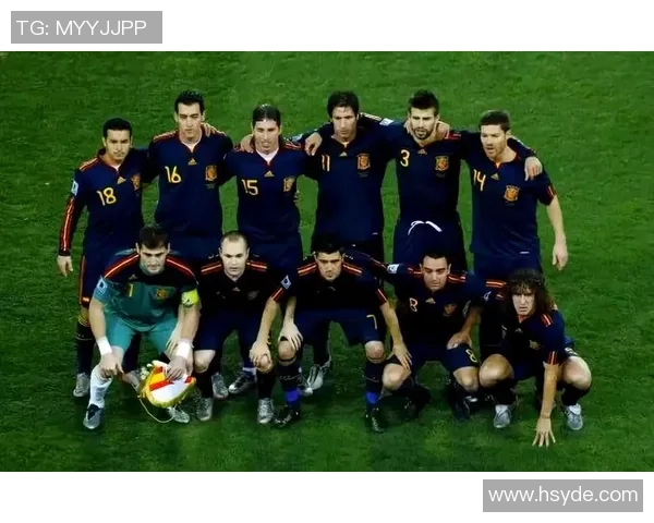 西班牙足球战术解析:整体压制打法的魅力与实战应用 西班牙足球战术解析:整体压制打法的魅力与实战应用