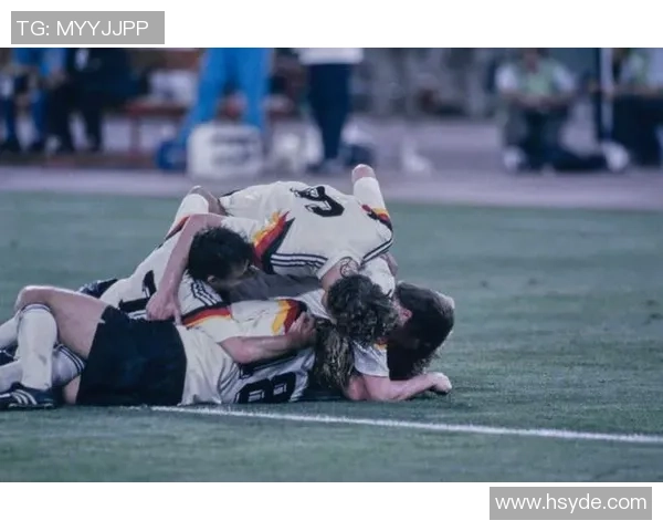 德国足球明星的逆袭之路如何挽救了国家的荣耀与希望